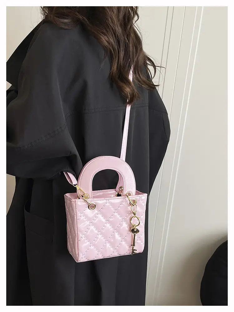 Black Quilted Shoulder Crossbody Bag for Women — feature 39