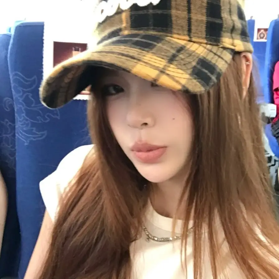 Double I Korean Version Plaid Cap Women Soft Top Duckbill Cap - Image 7