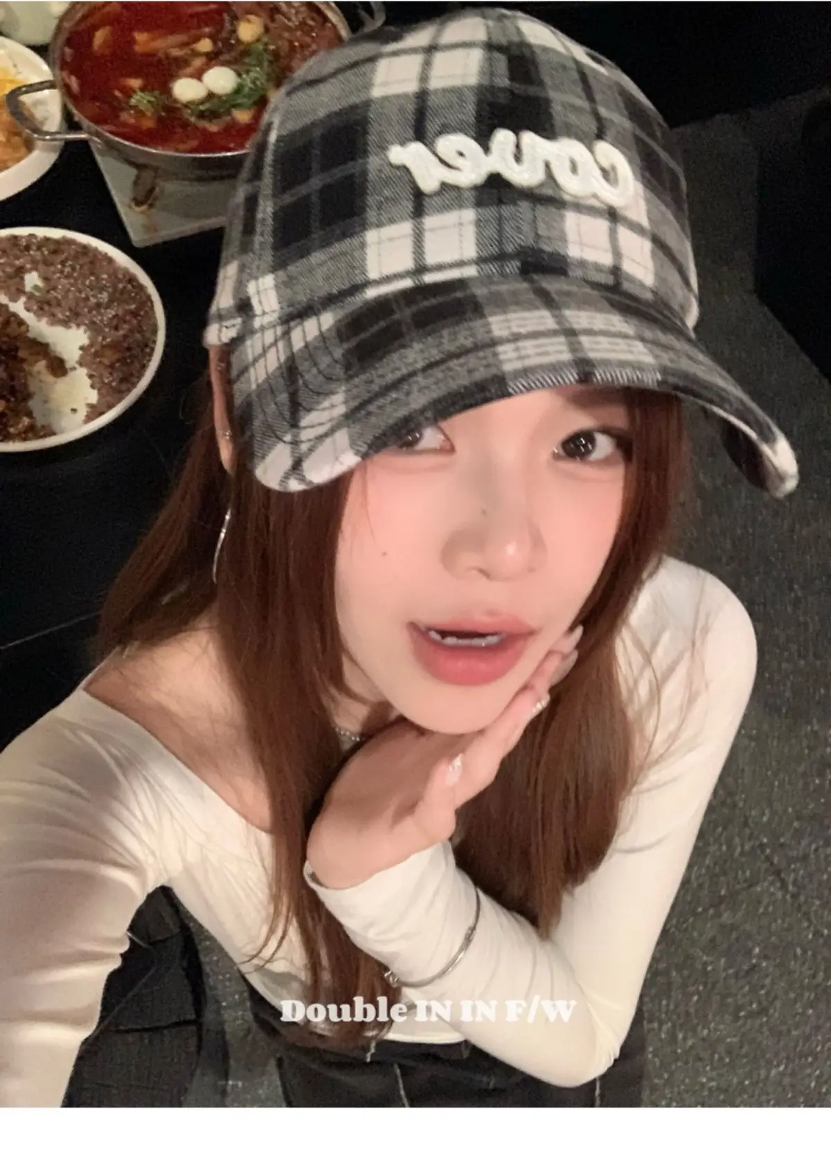 Double I Korean Version Plaid Cap Women Soft Top Duckbill Cap — feature 10
