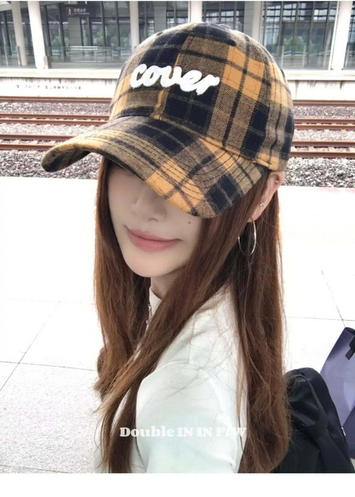 Double I Korean Version Plaid Cap Women Soft Top Duckbill Cap — feature 20