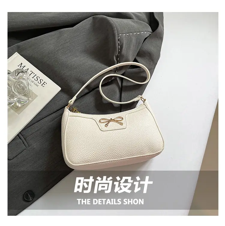 Black Retro Style Shoulder Bag for Women 2025 — feature 2