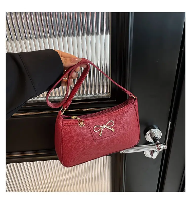 Black Retro Style Shoulder Bag for Women 2025 — feature 24