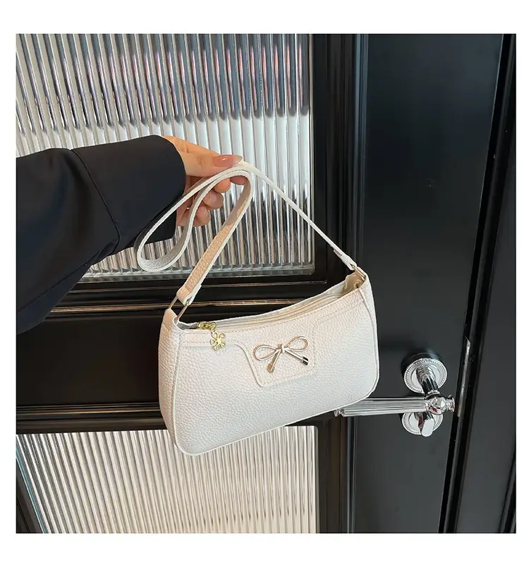 Black Retro Style Shoulder Bag for Women 2025 — feature 25