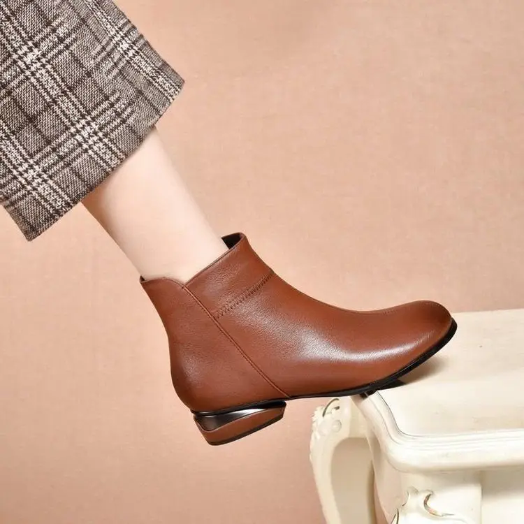 Women's Black Leather Ankle Boots Round Toe Winter — feature 8