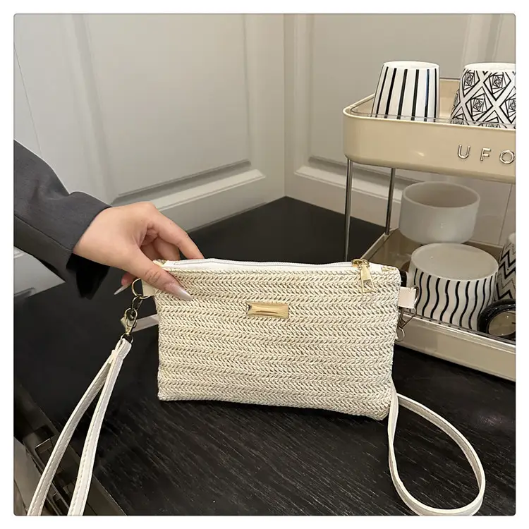 Cross-Border Straw Woven Women's Bag 2025 — feature 15
