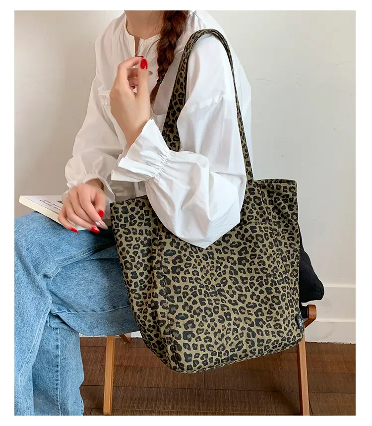 Leopard Print Women's Large Capacity Tote Bag — feature 14