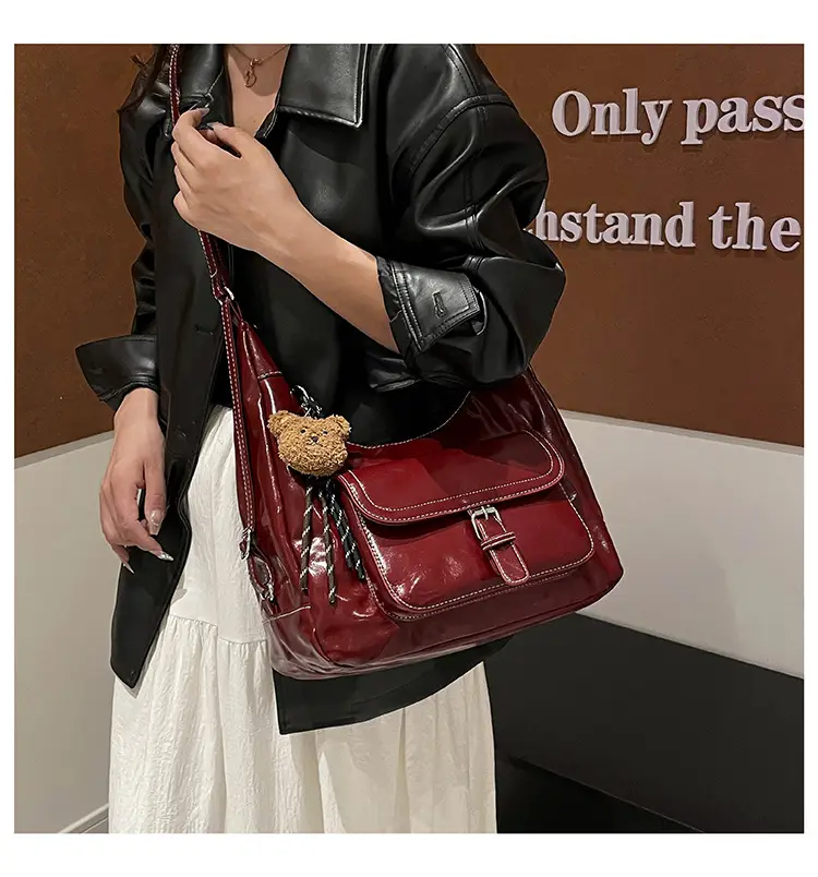 Retro Black Women's Shoulder Bag 2025 Autumn — feature 18