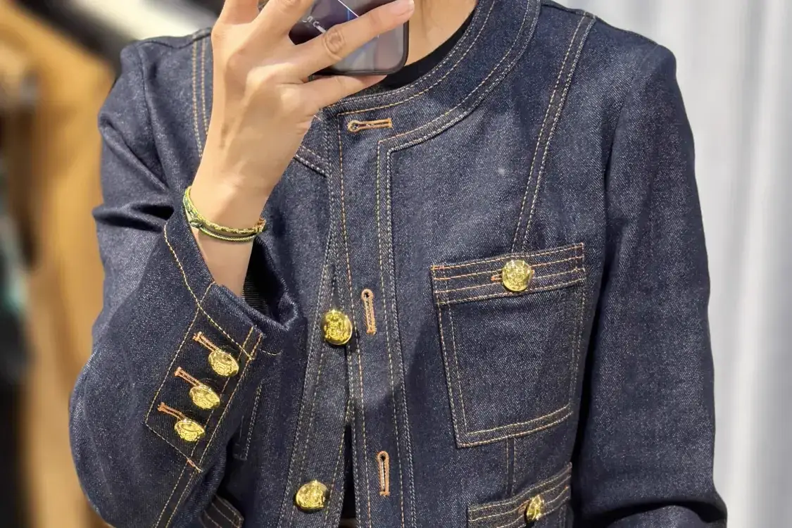 Women Denim Jacket Dark Blue Gold Buttons Small — feature 7