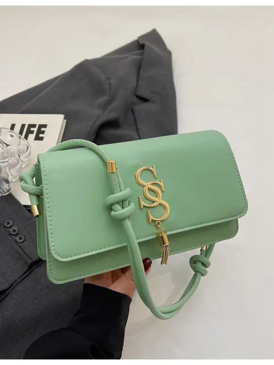 Pink Gold Logo Shoulder Bag for Women - Image 8