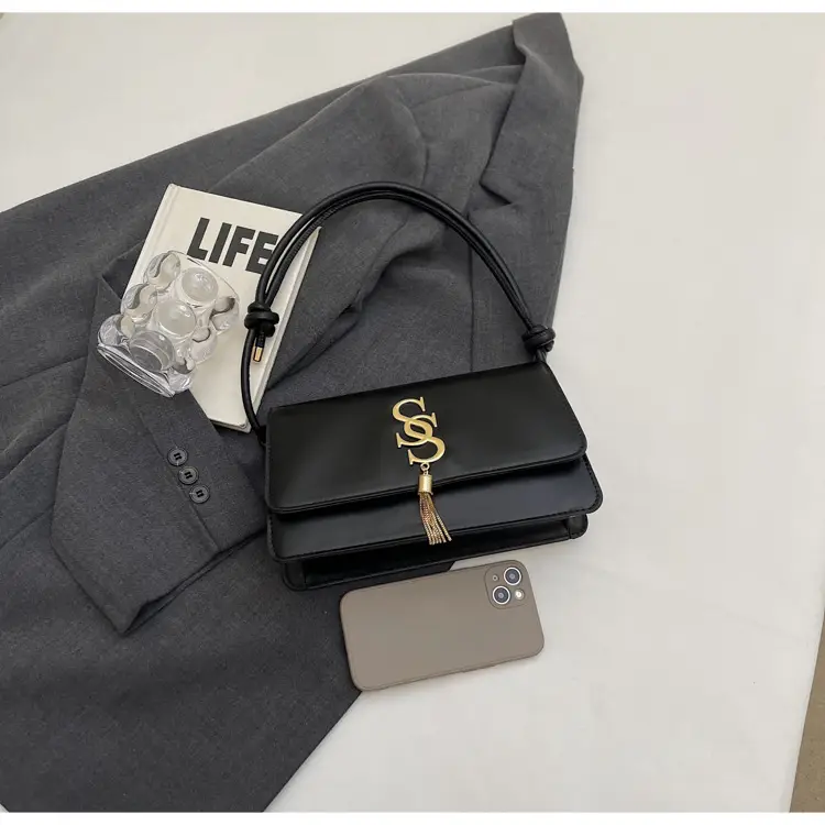 Pink Gold Logo Shoulder Bag for Women — feature 14