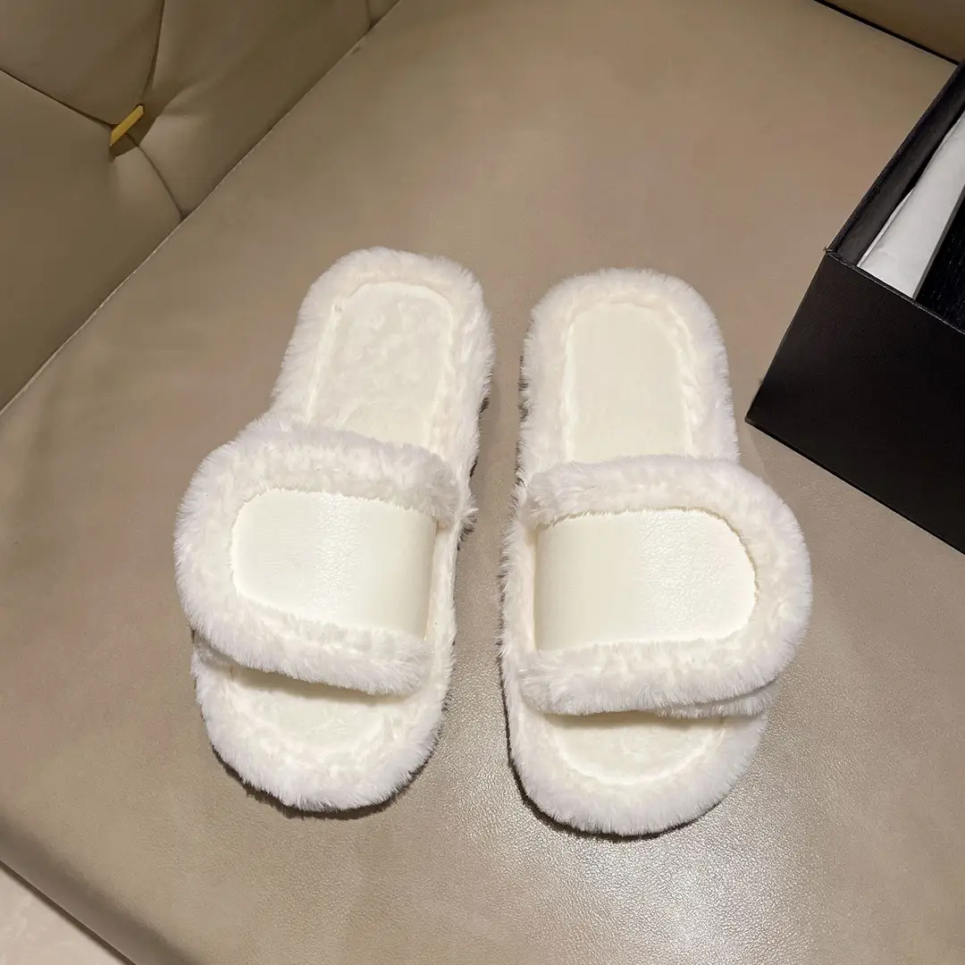 Cute Cartoon Mickey Gloves Open-Toe Furry Slippers for Women 2026 Autumn and Winter New Style Patchwork One-Strap Cotton Slippers Trendy Shoes