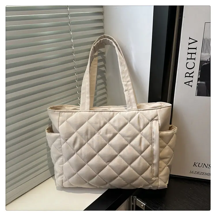 Quilted Cotton Commuting Bag Women Large Capacity Beige — feature 18
