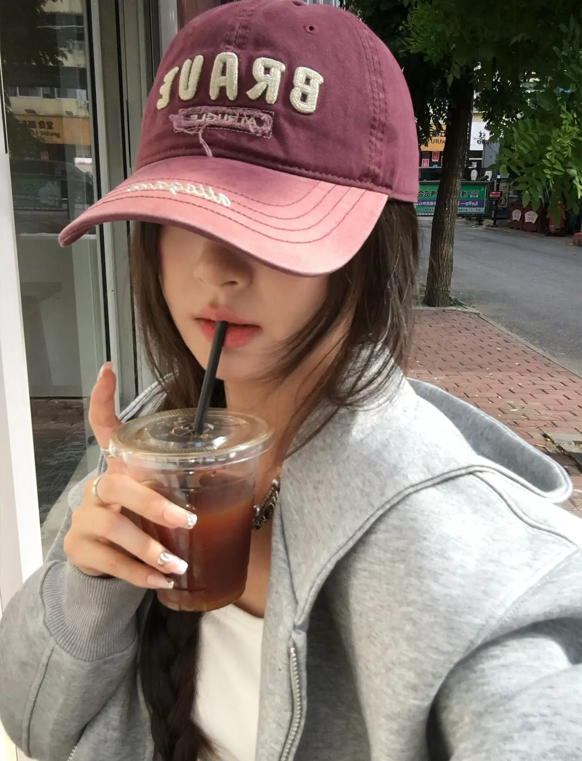 Vintage Two-Tone Baseball Cap for Women Sweet Cool Casual Face-Slimming Duckbill Cap New Hat for Men — feature 1