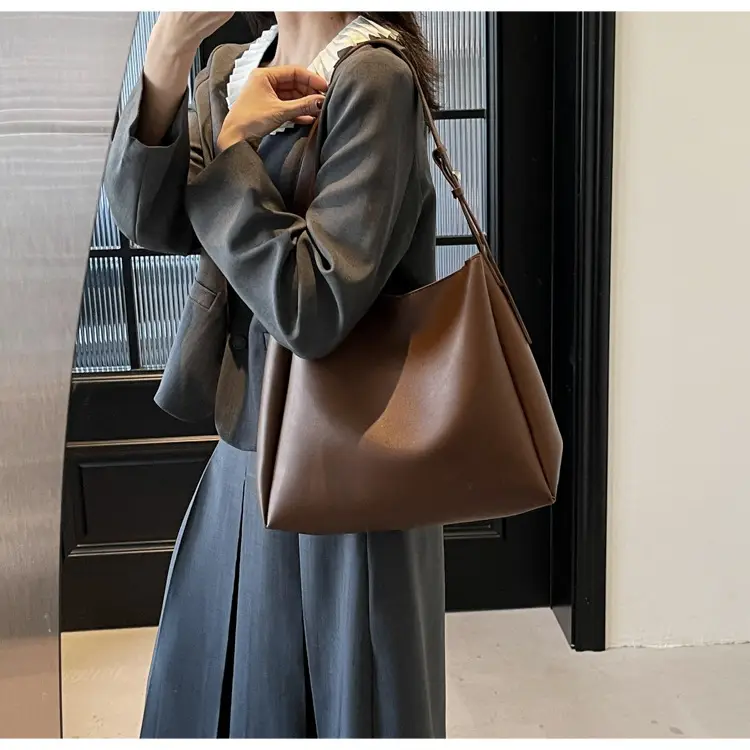 Women Retro Armpit Bag Brown 2025 — feature 18