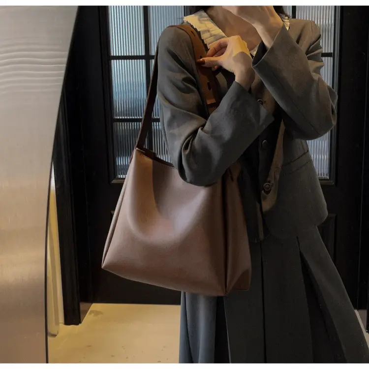 Women Retro Armpit Bag Brown 2025 — feature 19