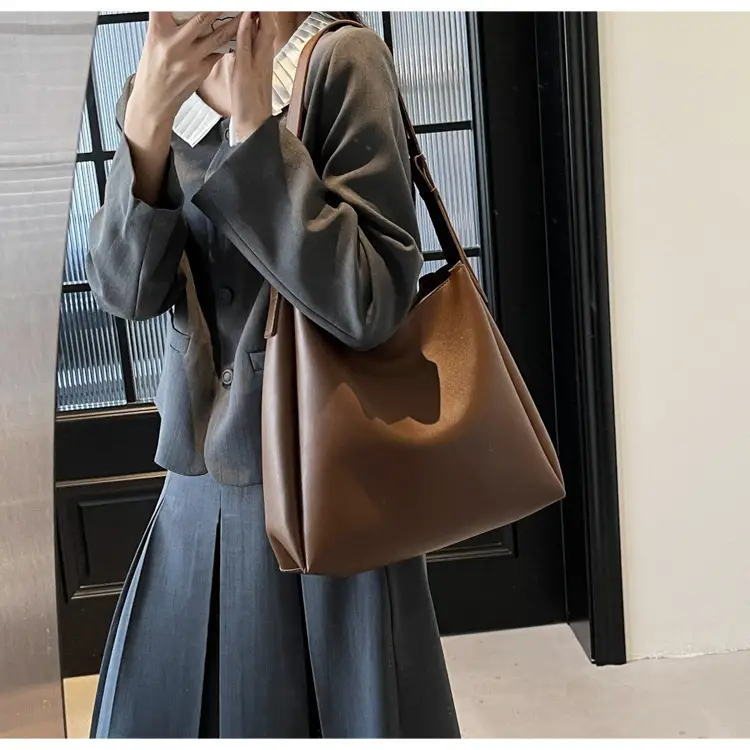 Women Retro Armpit Bag Brown 2025 — feature 20