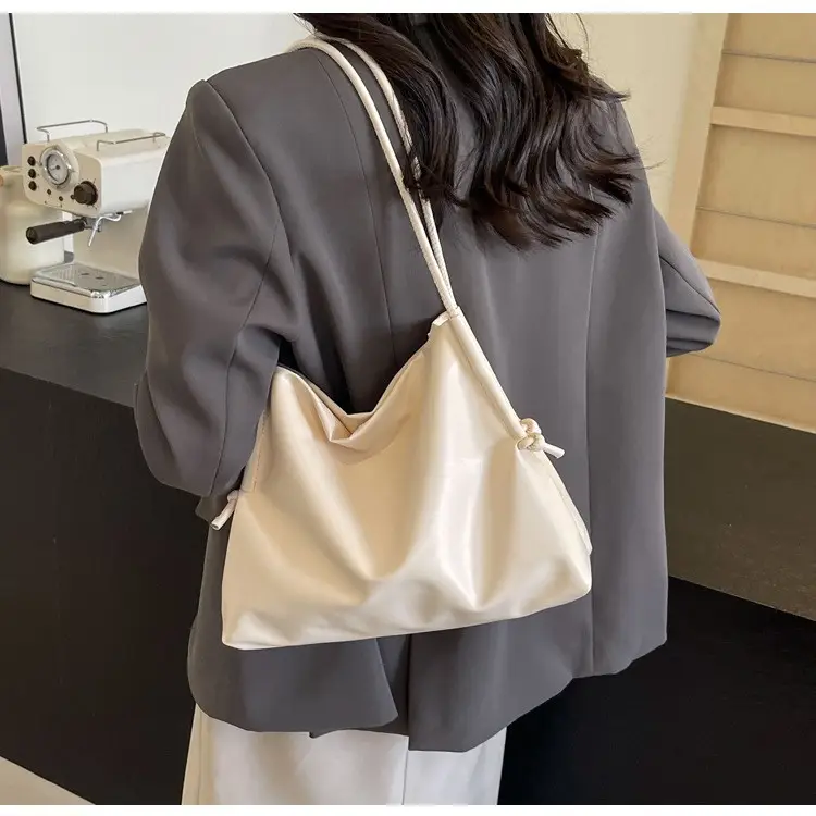 Black Leather Shoulder Bag for Women 2025 New — feature 15