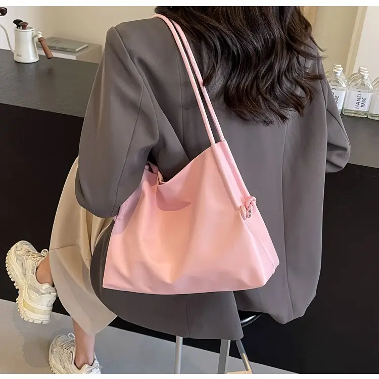 Black Leather Shoulder Bag for Women 2025 New — feature 18