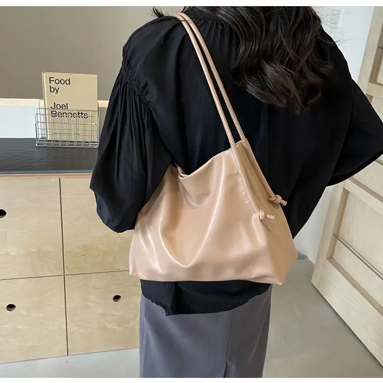 Black Leather Shoulder Bag for Women 2025 New — feature 21