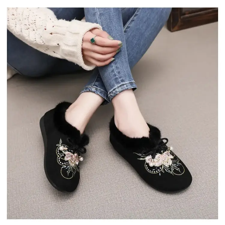 Old Beijing Cloth Shoes, Cotton Shoes, Embroidered Bags, Middle-Aged and Elderly Furry Shoes, Warm Ethnic Style, Comfortable Soft-Soled Mother's Cotton Shoes — feature 20