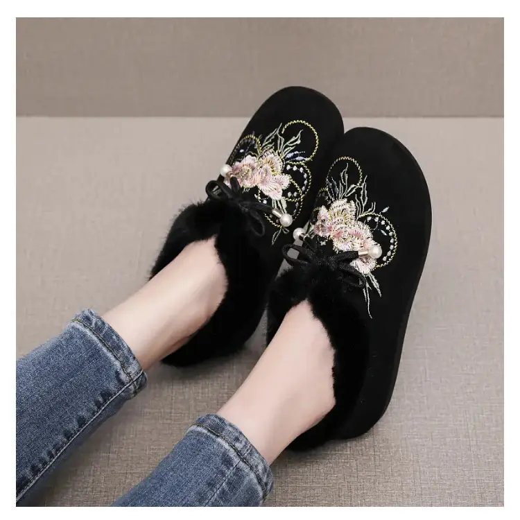 Old Beijing Cloth Shoes, Cotton Shoes, Embroidered Bags, Middle-Aged and Elderly Furry Shoes, Warm Ethnic Style, Comfortable Soft-Soled Mother's Cotton Shoes — feature 21