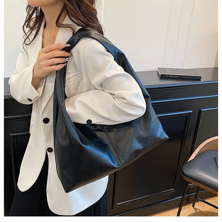 Brown Leather Shoulder Bag Large Capacity Women Autumn 2025 — feature 16
