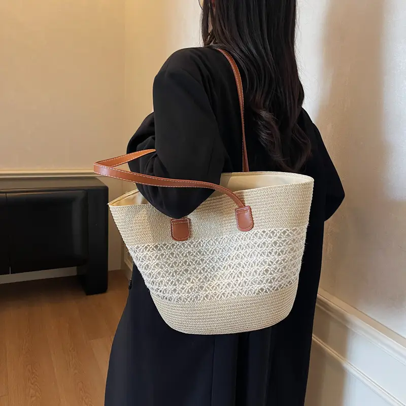 Large Capacity Straw Woven Women's Bag with Leather Handles - Image 4