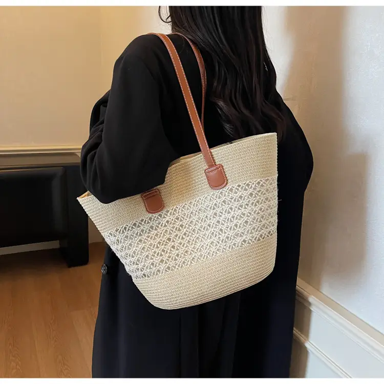 Large Capacity Straw Woven Women's Bag with Leather Handles — feature 11