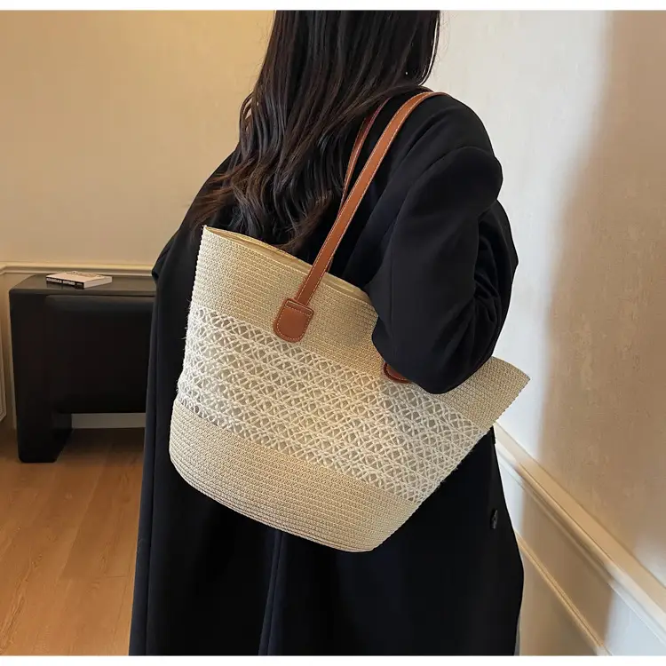 Large Capacity Straw Woven Women's Bag with Leather Handles — feature 12