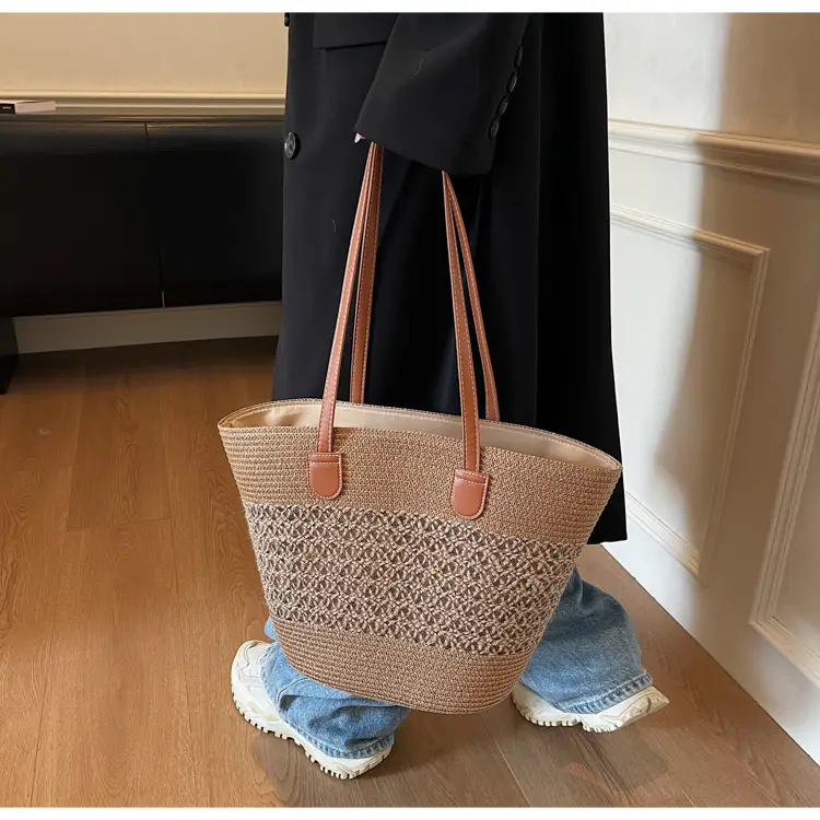 Large Capacity Straw Woven Women's Bag with Leather Handles — feature 18