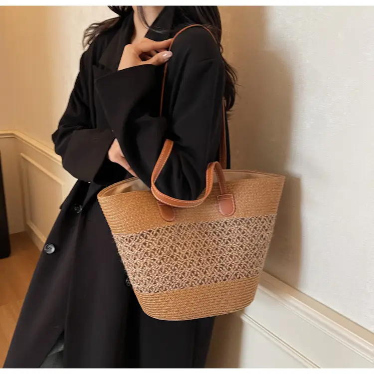 Large Capacity Straw Woven Women's Bag with Leather Handles — feature 20