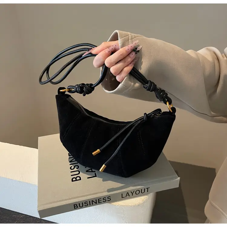 Leopard Print Crossbody Bag for Women Autumn 2026 — feature 38