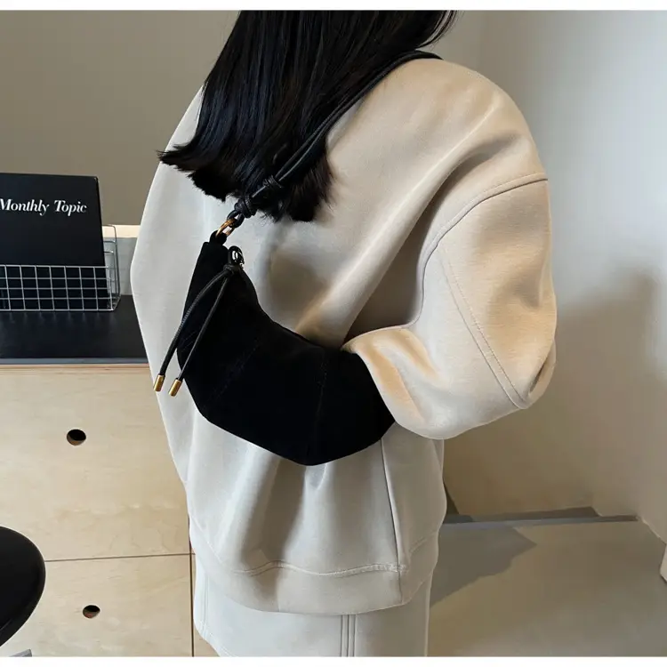 Leopard Print Crossbody Bag for Women Autumn 2026 — feature 39