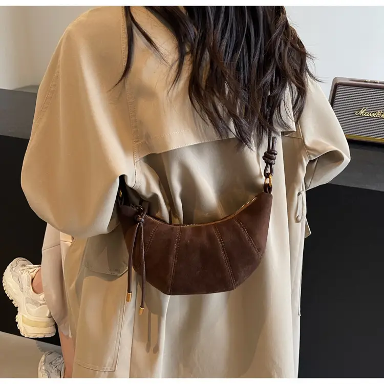 Leopard Print Crossbody Bag for Women Autumn 2026 — feature 42