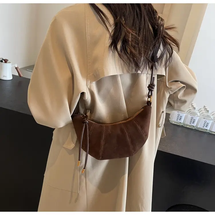 Leopard Print Crossbody Bag for Women Autumn 2026 — feature 43