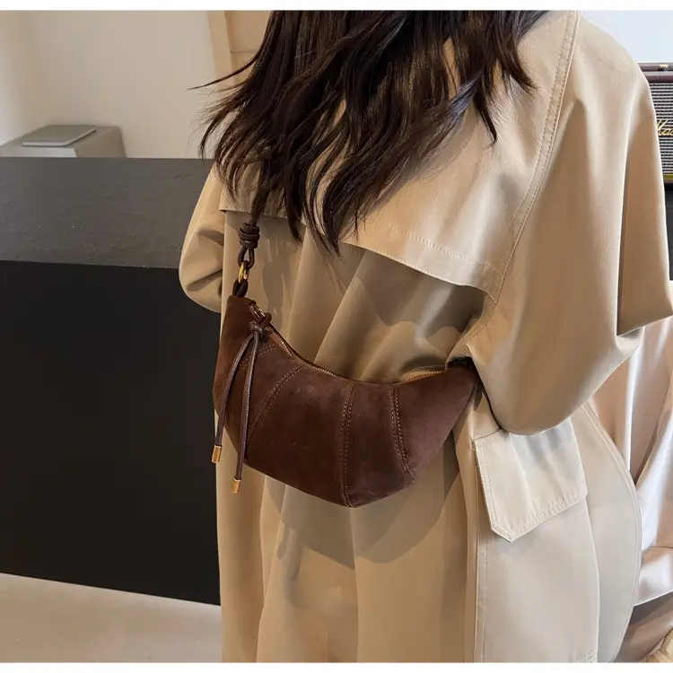 Leopard Print Crossbody Bag for Women Autumn 2026 — feature 44