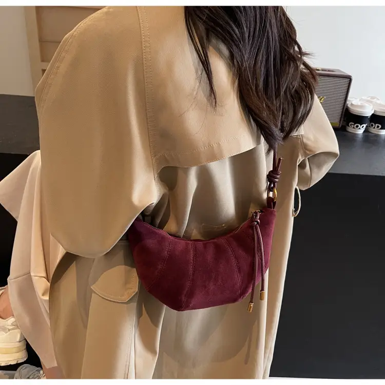Leopard Print Crossbody Bag for Women Autumn 2026 — feature 53