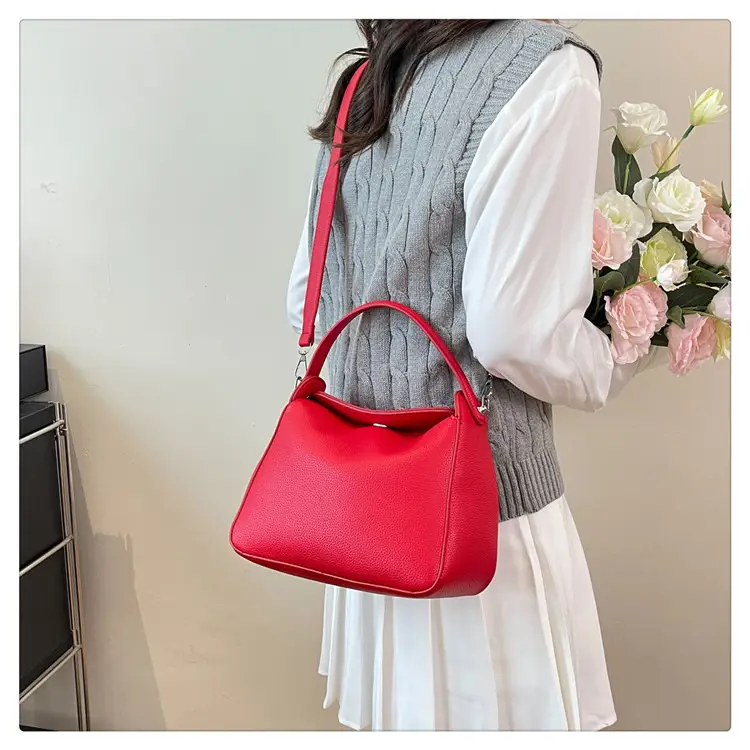 Silver Personalized Bucket Bag for Women 2025 — feature 21