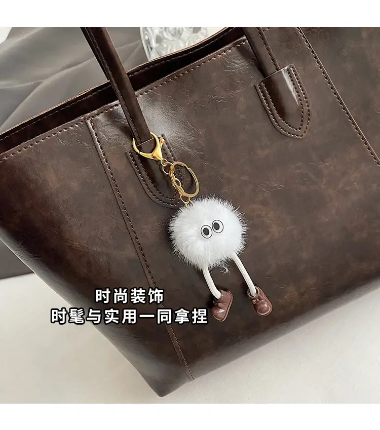 Women Large Capacity Shoulder Bag Brown Leather 2025 — feature 10