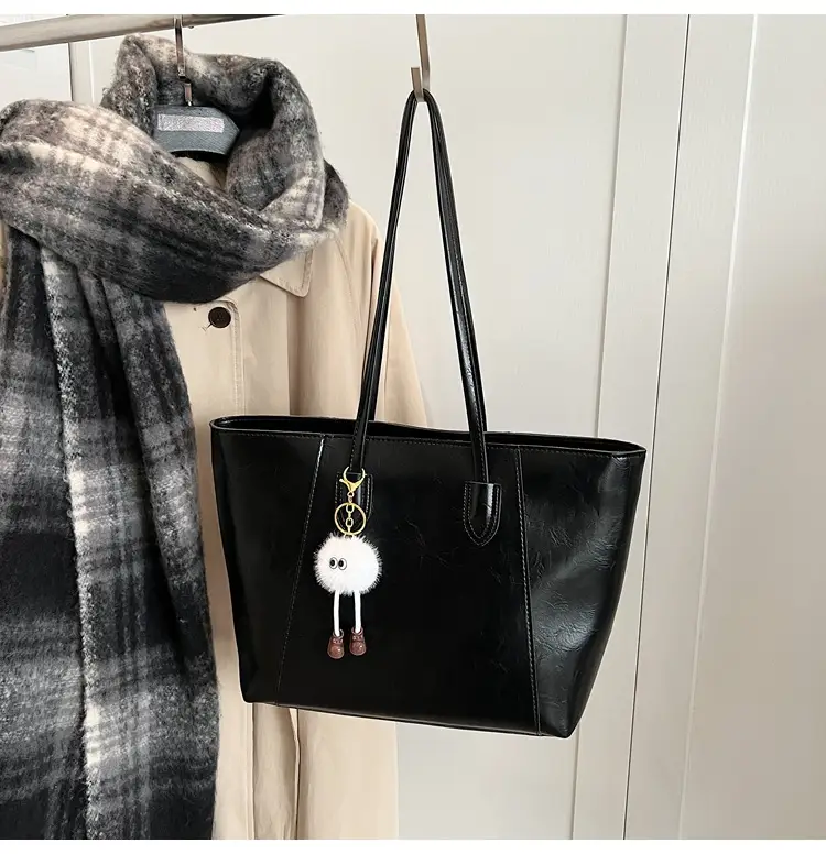 Women Large Capacity Shoulder Bag Brown Leather 2025 — feature 41