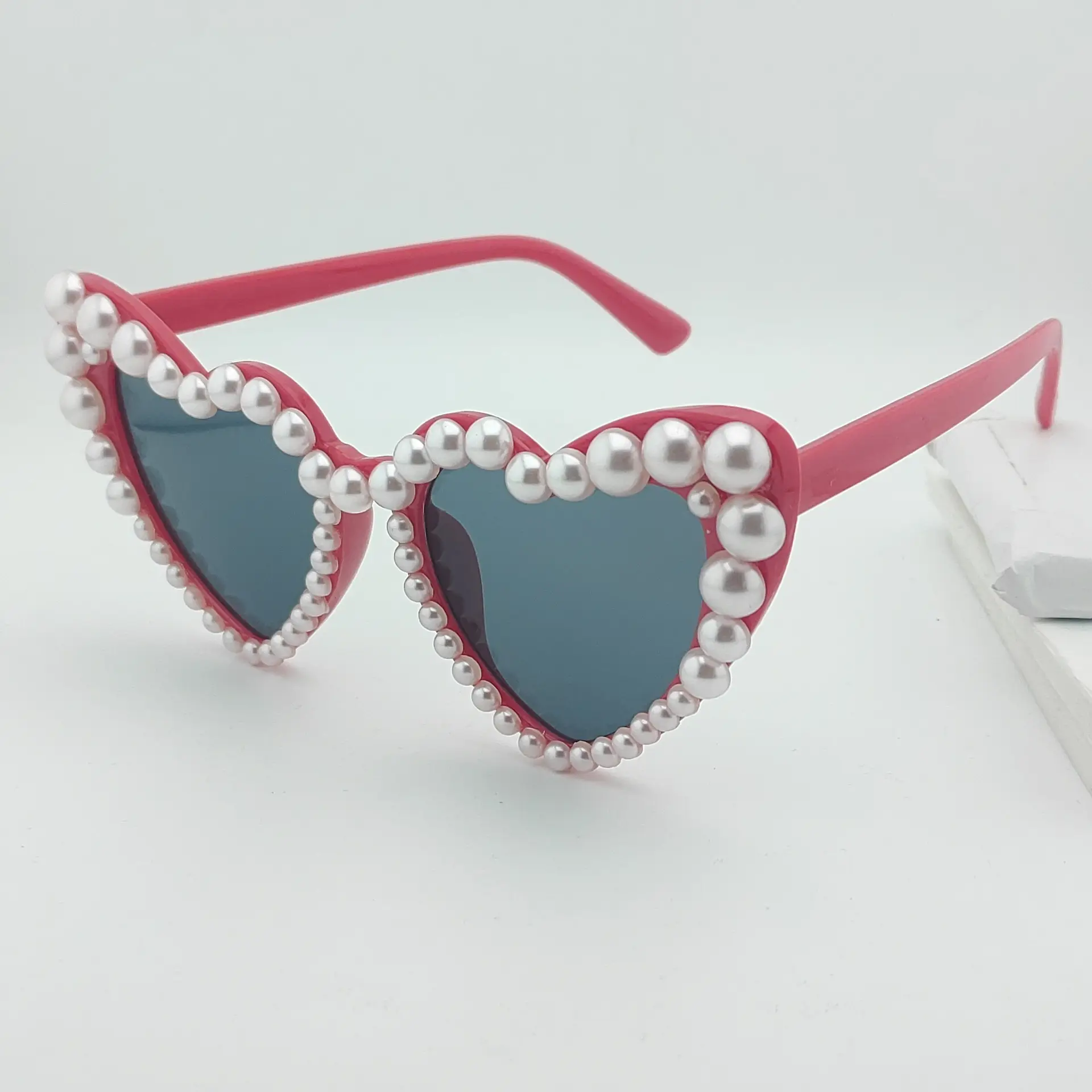 Women Heart Pearl Sunglasses Summer Glasses - Image 11