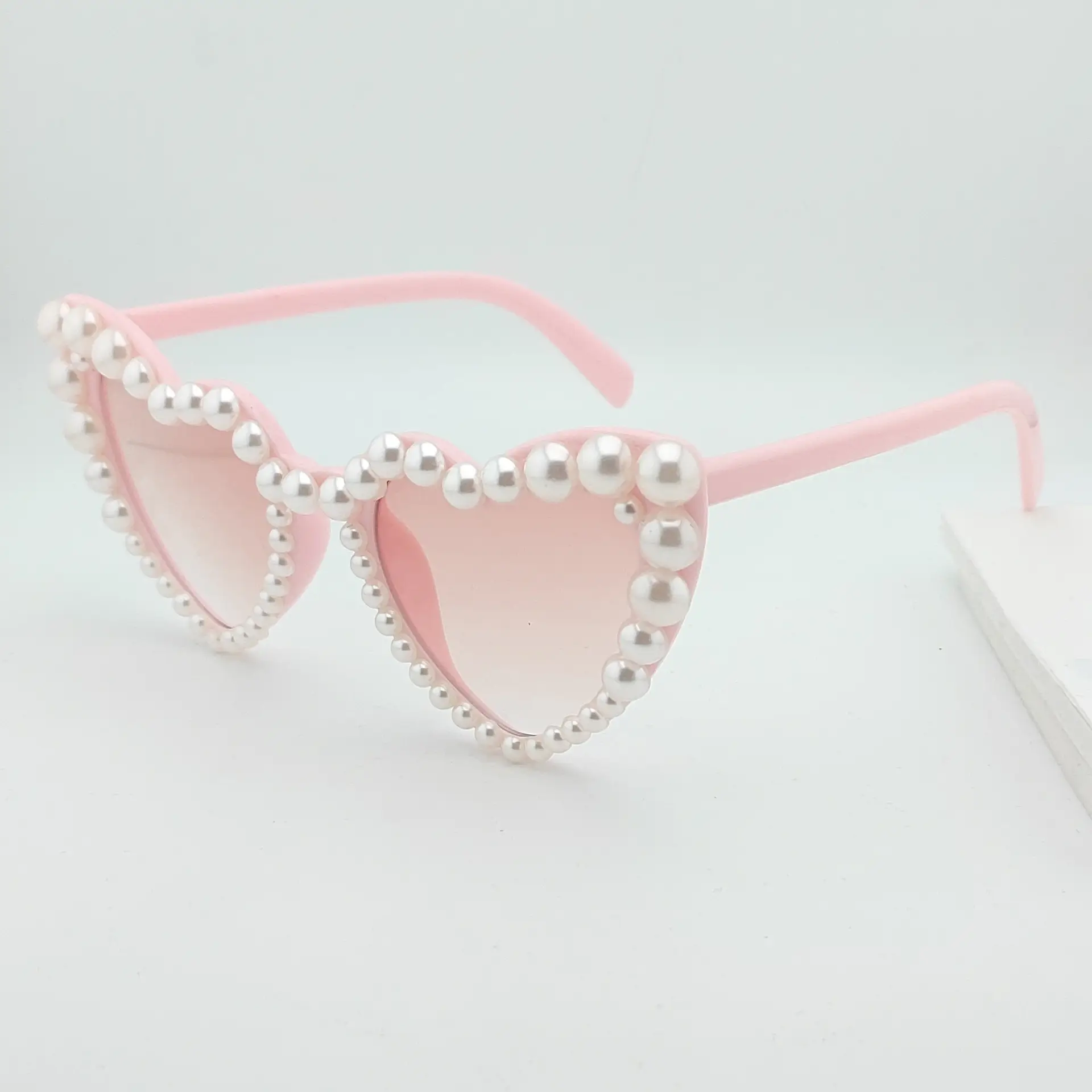 Women Heart Pearl Sunglasses Summer Glasses - Image 6