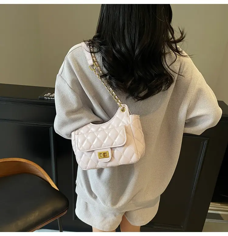 White Rhombus Chain Shoulder Bag for Women — feature 22