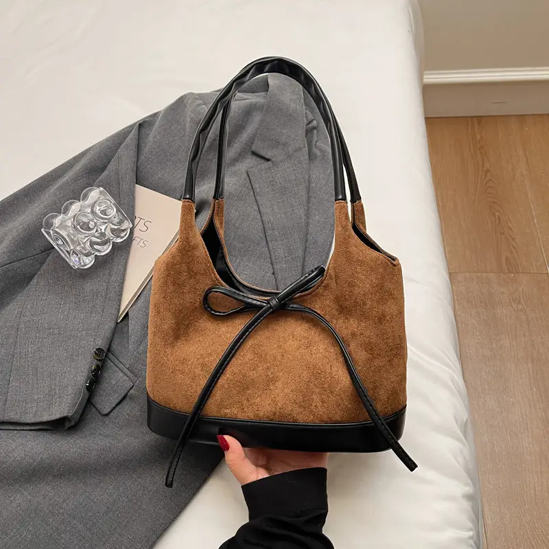 Large Capacity Women's Tote Bag with Bow - Image 4