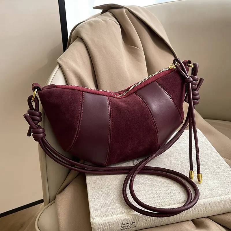 Women's Retro Brown Croc Shoulder Bag 2025