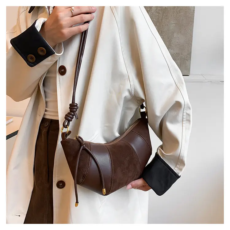 Women's Retro Brown Croc Shoulder Bag 2025 — feature 14