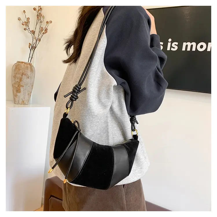 Women's Retro Brown Croc Shoulder Bag 2025 — feature 21
