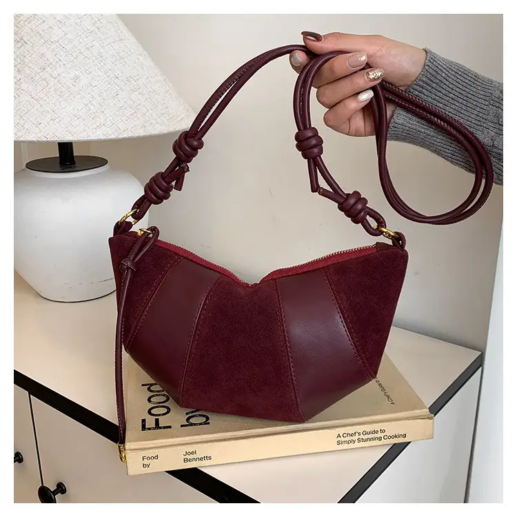 Women's Retro Brown Croc Shoulder Bag 2025 — feature 25