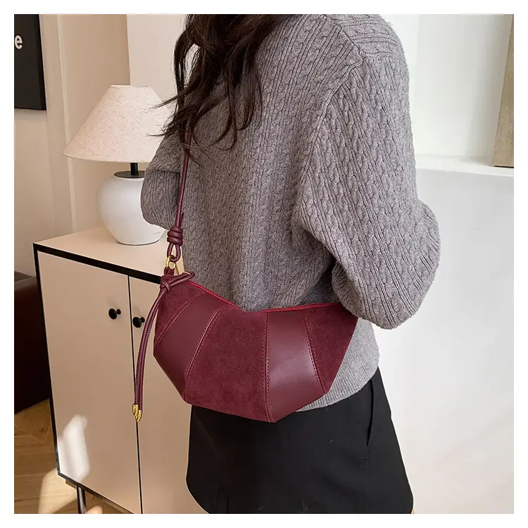 Women's Retro Brown Croc Shoulder Bag 2025 — feature 29
