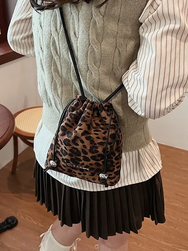 Frosted Leopard Print Single Shoulder Bag for Women - Image 4